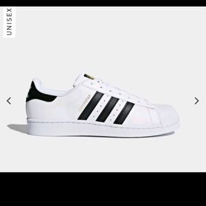 Adidas superstars